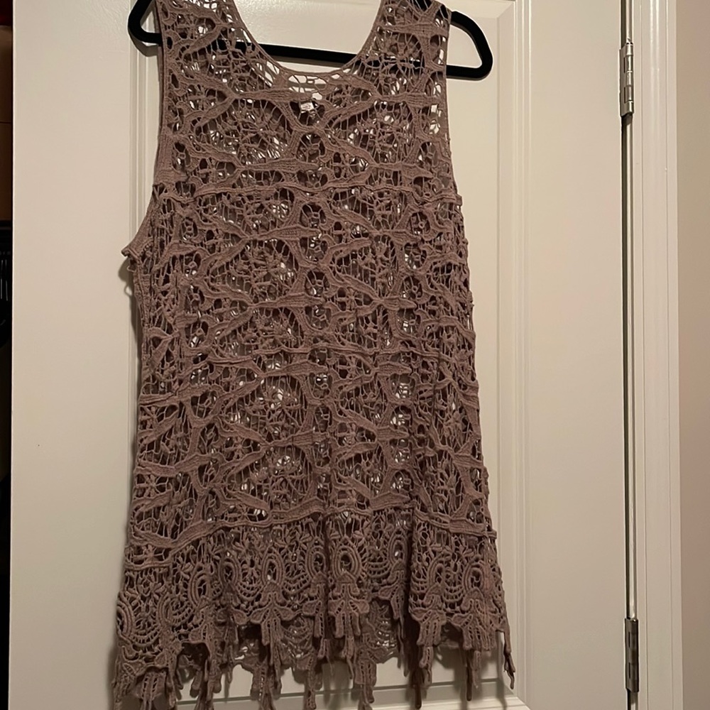 Tan Lace Sleeveless Top